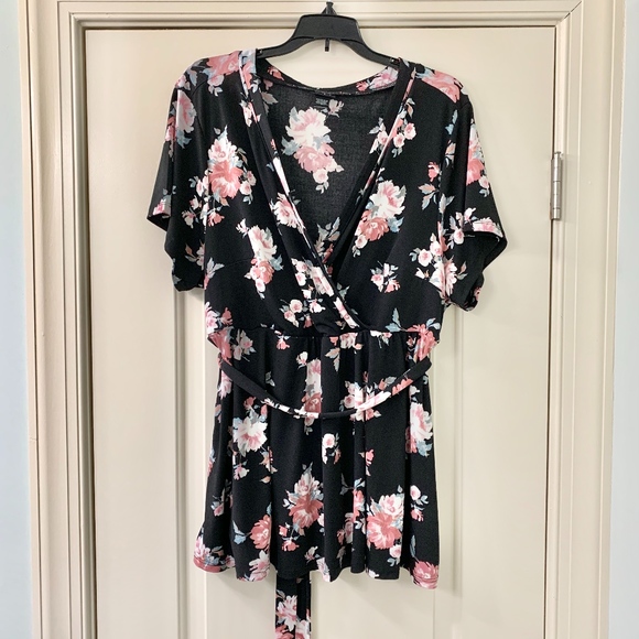 torrid Tops - Torrid Black & Pink Floral Wrap Top Size 3X